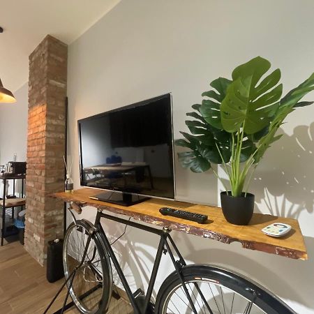 Bed and Breakfast Industrial House 3 Corsico Esterno foto